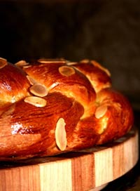 Six Braided Egg Bread