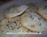 Indian Naan with Kalonji and Sesame